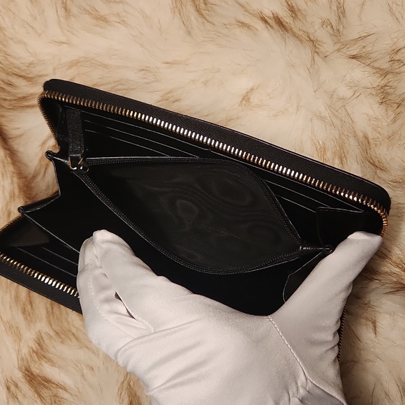 Yves Saint Laurent YSL Belle Du Jour Monogram Zip Around Wallet - Picture 14 of 15